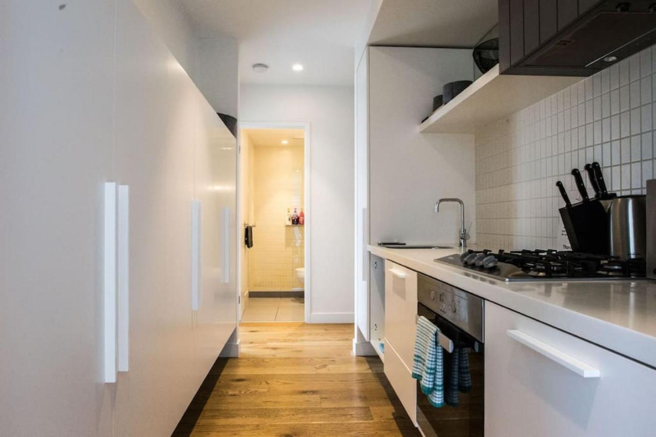 Readyset Apartments At Emerald Melburne Exterior foto