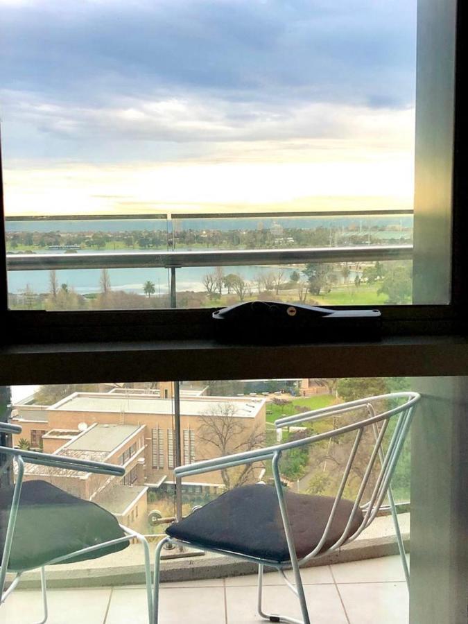 Readyset Apartments At Emerald Melburne Exterior foto