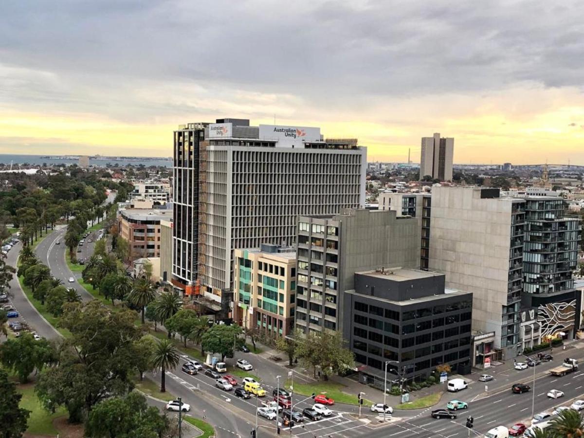 Readyset Apartments At Emerald Melburne Exterior foto