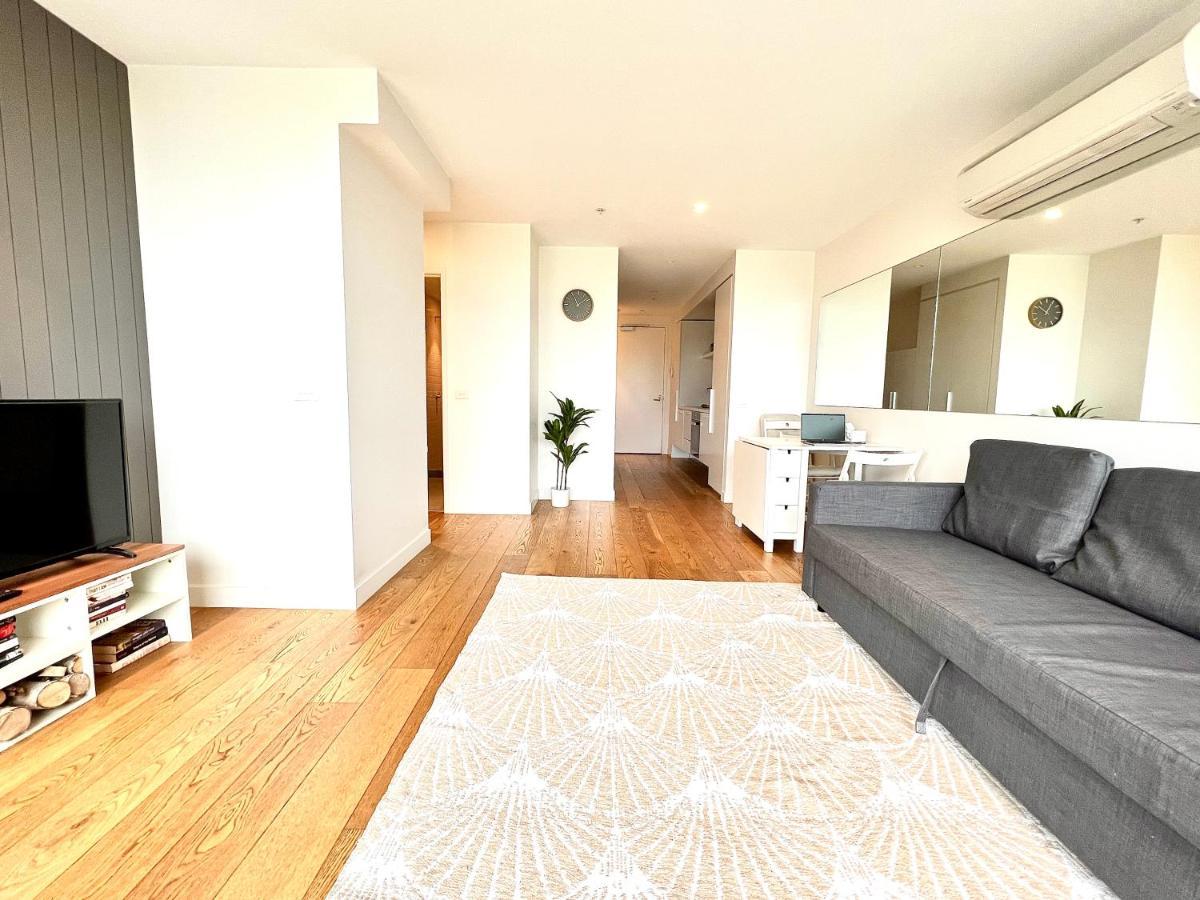 Readyset Apartments At Emerald Melburne Exterior foto